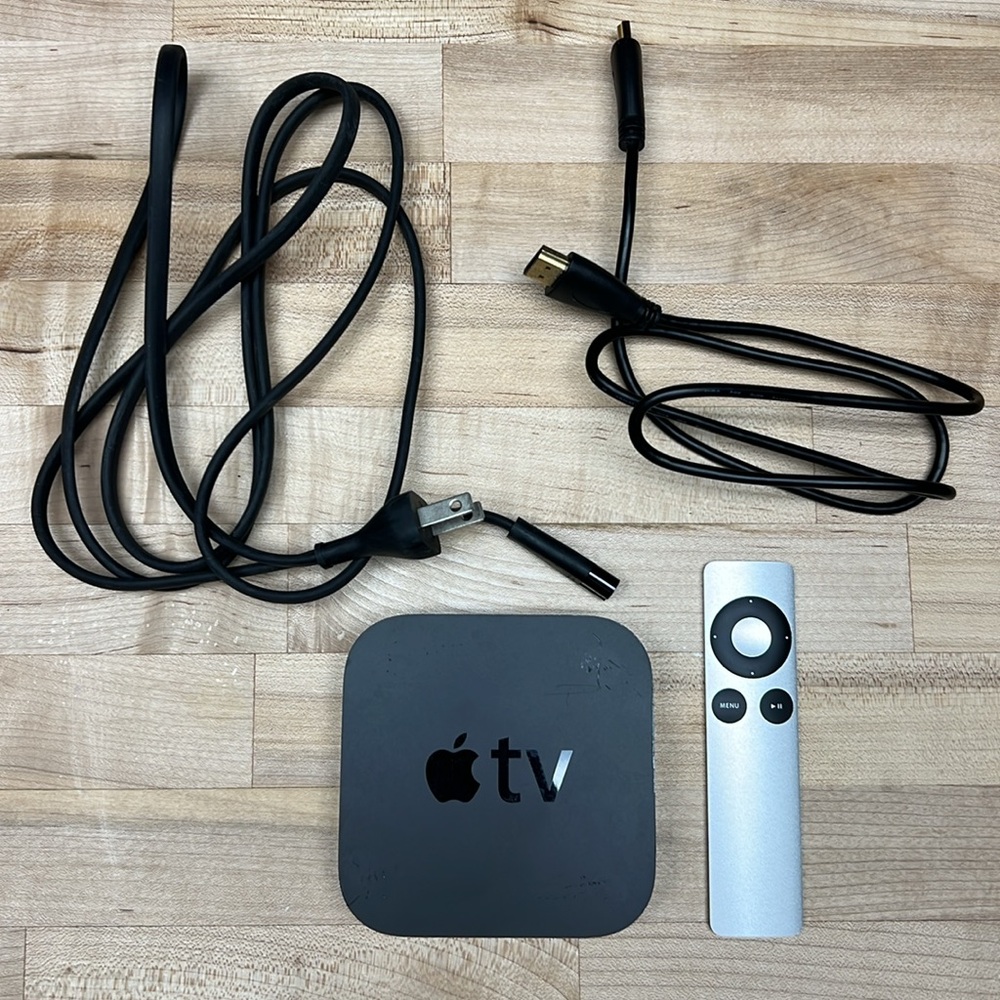 Apple TV 3rd Gen - Picture 3 of 3